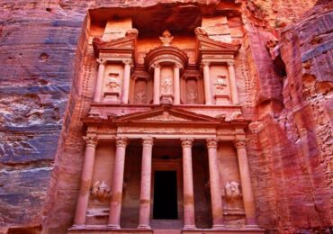 Discovering the Top Tours in Egypt and Jordan for 2025-2026